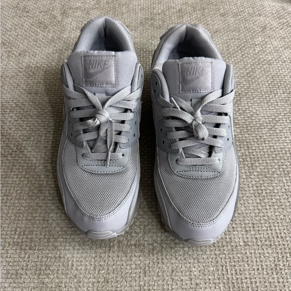 Nike Gray Athletic Sneakers with Mesh Upper

Used but like new condition.